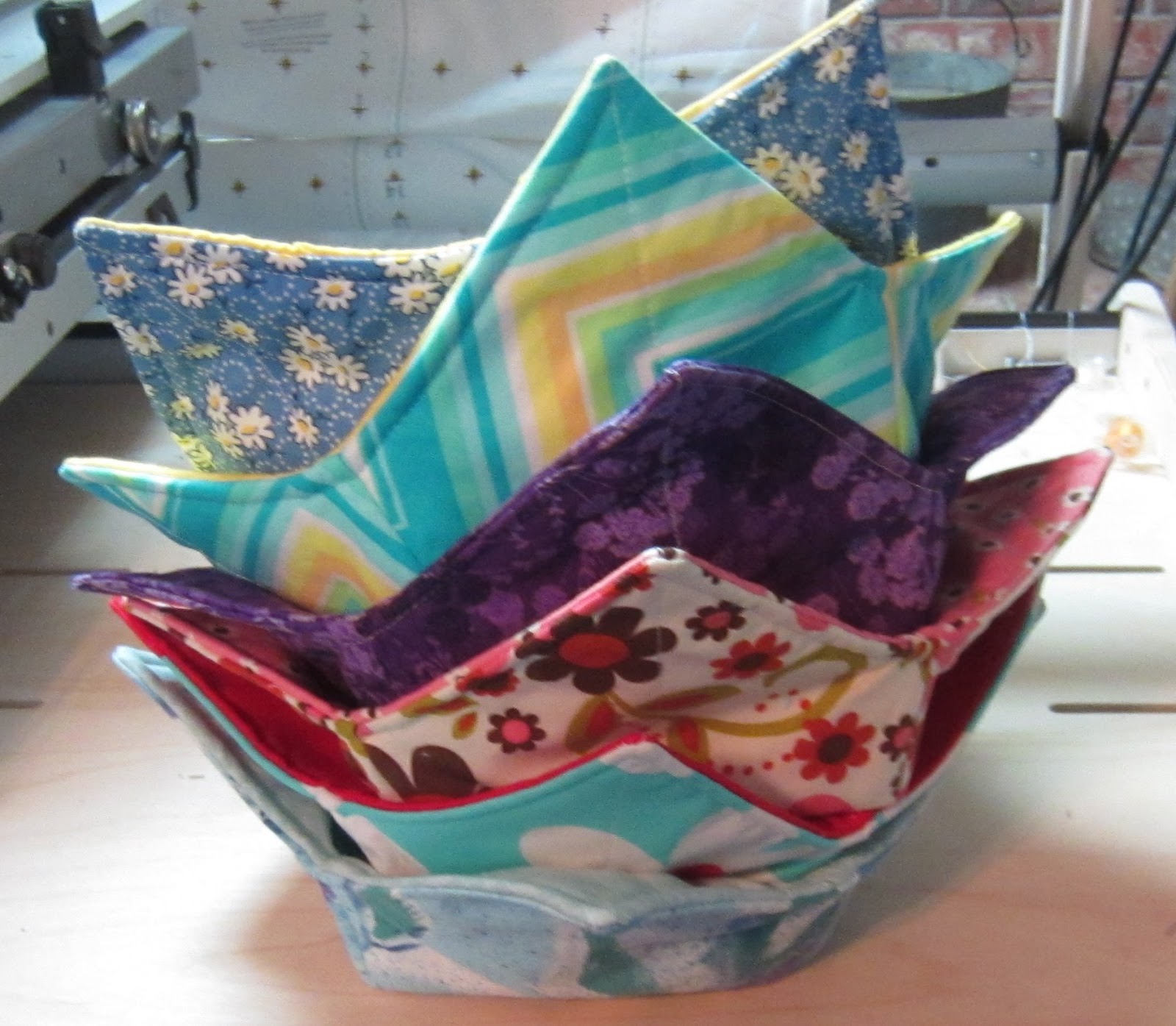 Bejeweledquilts by barb FABRIC BOWL POTHOLDERS MADE EASY