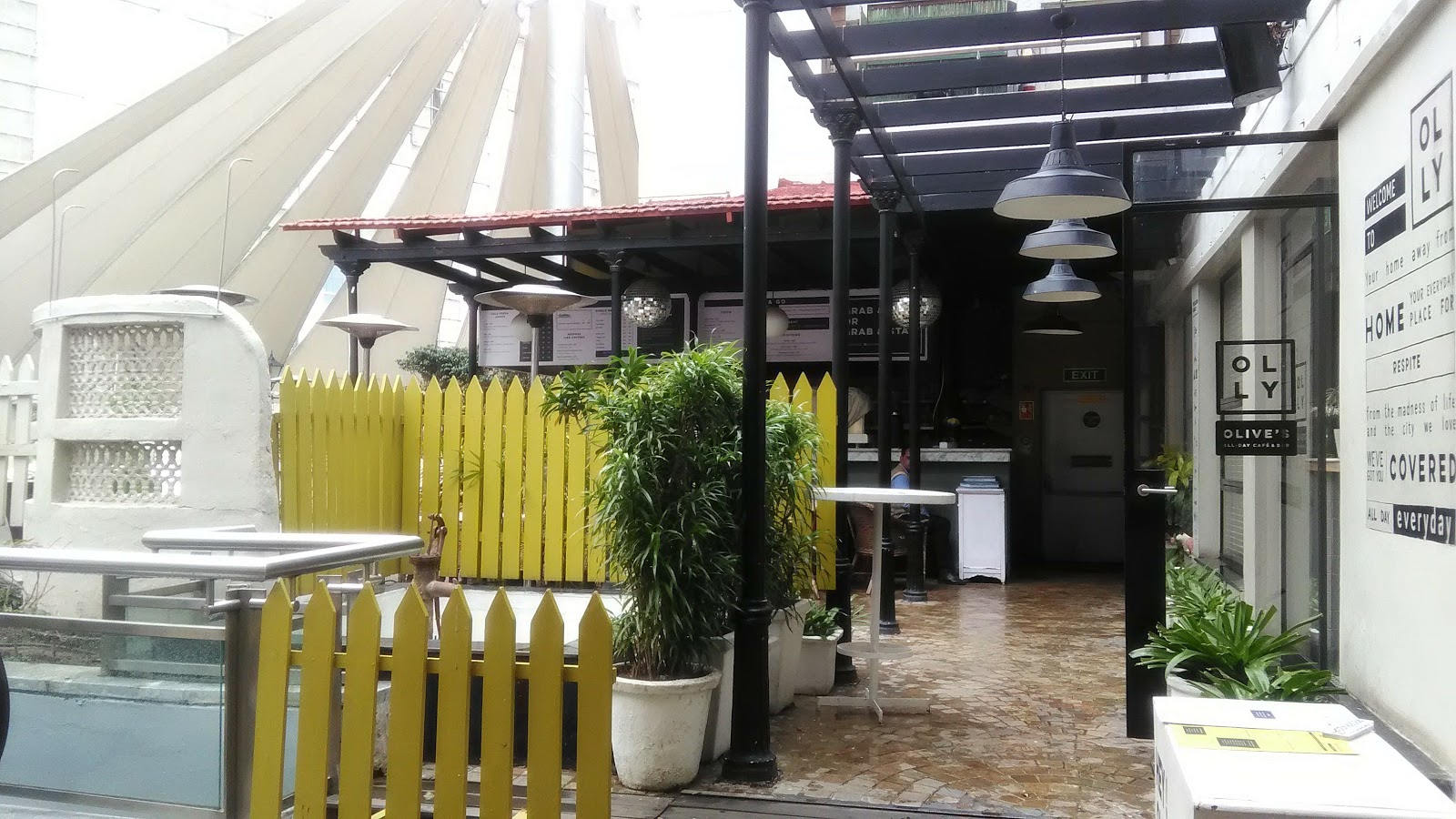 新生オリーブビストロ☆ OLLY Cyber Hub