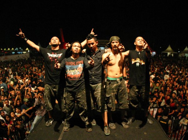 D'SECRET BAND TRENGGALEK Biografi Burgerkill