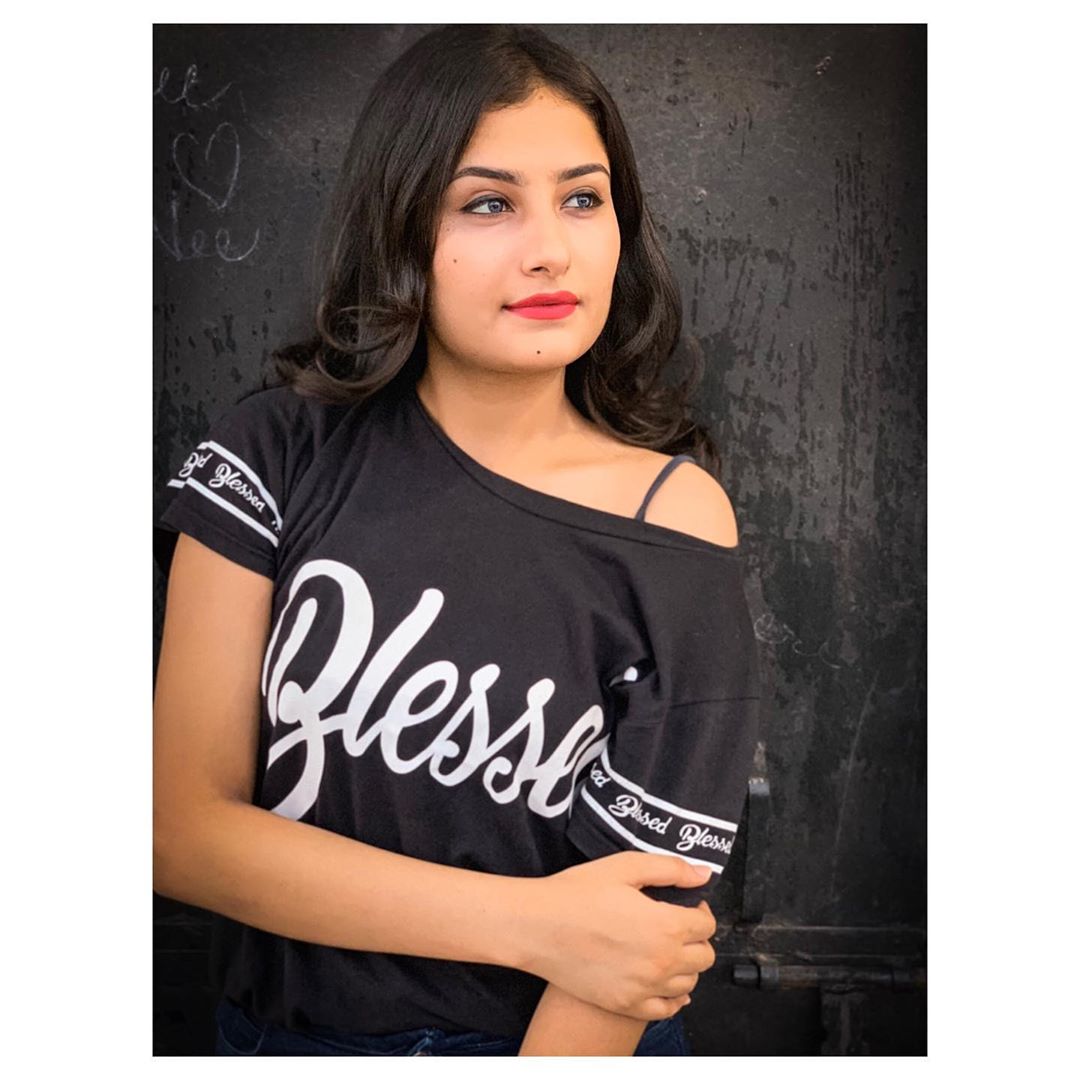 Vj Laxmi Tik Tok Star Wiki Age Boyfriend Weight Hieght