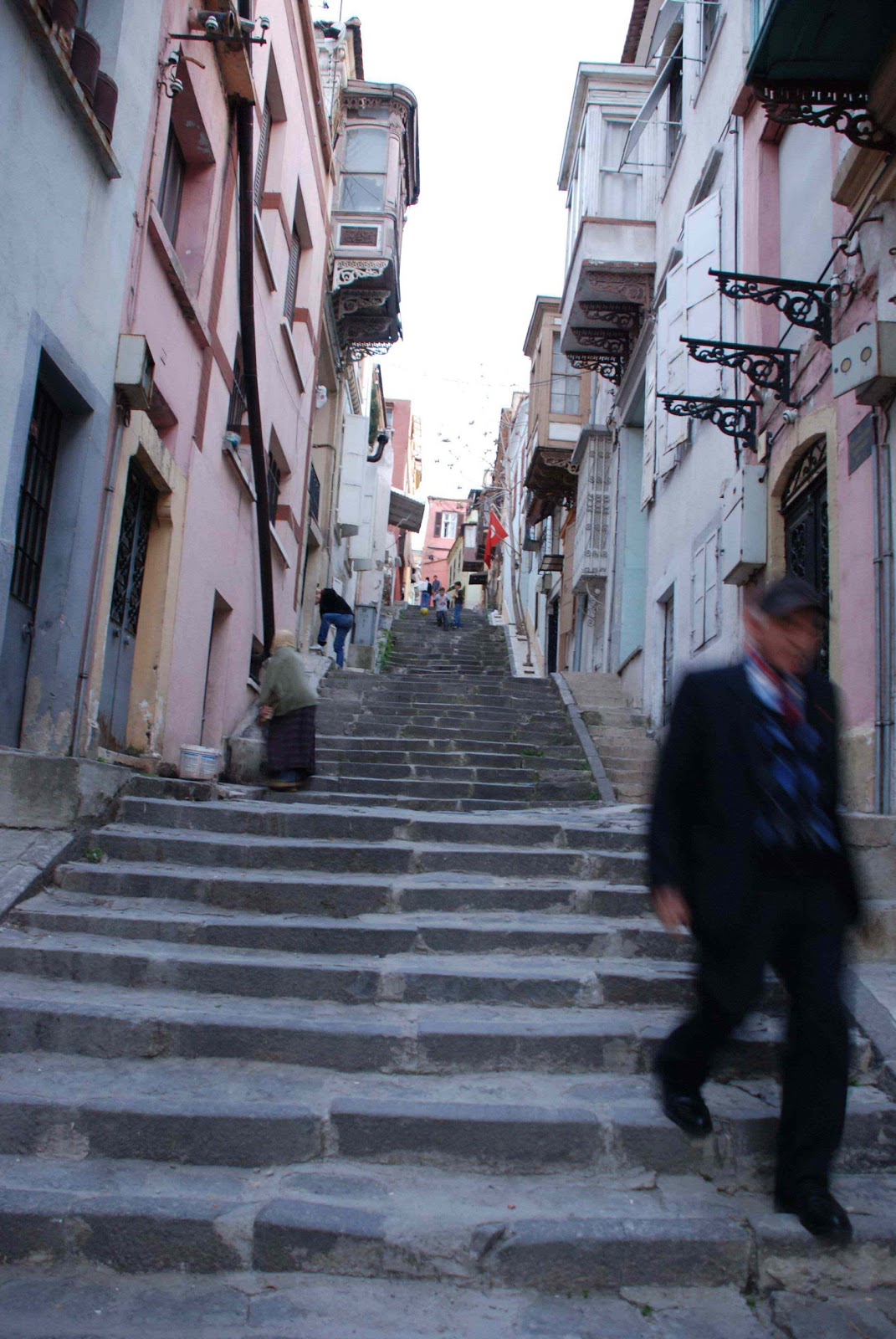 Güz Ruhum�da Yaz Yağmurları.. HATIRALARIN AYAK İZ�leri Güz Ruhum�da Yaz Yağmurları.. HATIRALARIN AYAK İZ�leri