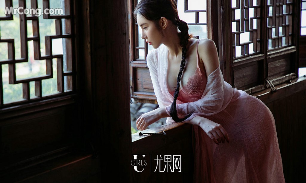 UGIRLS - Ai You Wu App No. 1250: Model Irene (萌 琪琪) (35 photos)