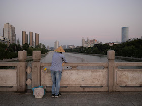 Fishing at the Feihuang River (废黄河) on Xi'an Bridge