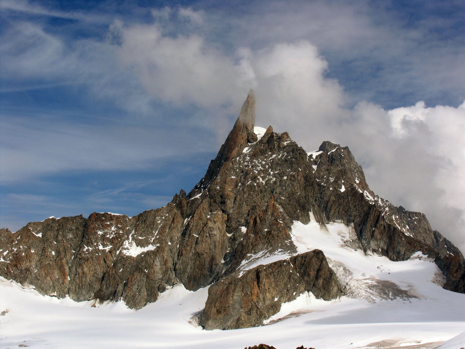 Sportivamente: Dente del Gigante m. 4014 - Monte Bianco