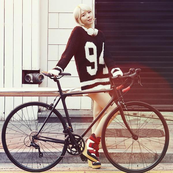 로드뷰에 우연히 걸린 연예인.jpg | 인스티즈