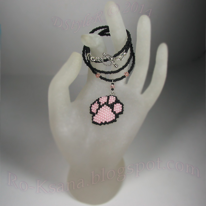 Peyote Beaded jewelry Gift for girl Плетение в мозаичной технике из бисера Розовый для блондинки