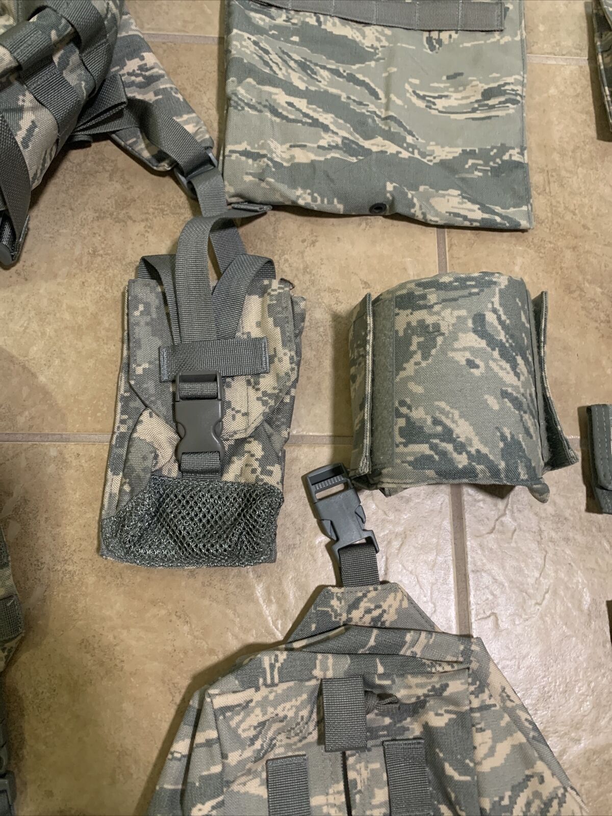 Webbingbabel: USAF DF-LCS V2 Rifleman's Kit / 2009