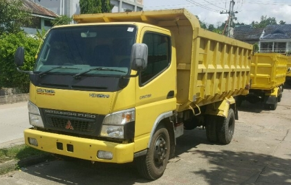 Mitsubishi Dump Truck-kuning telur