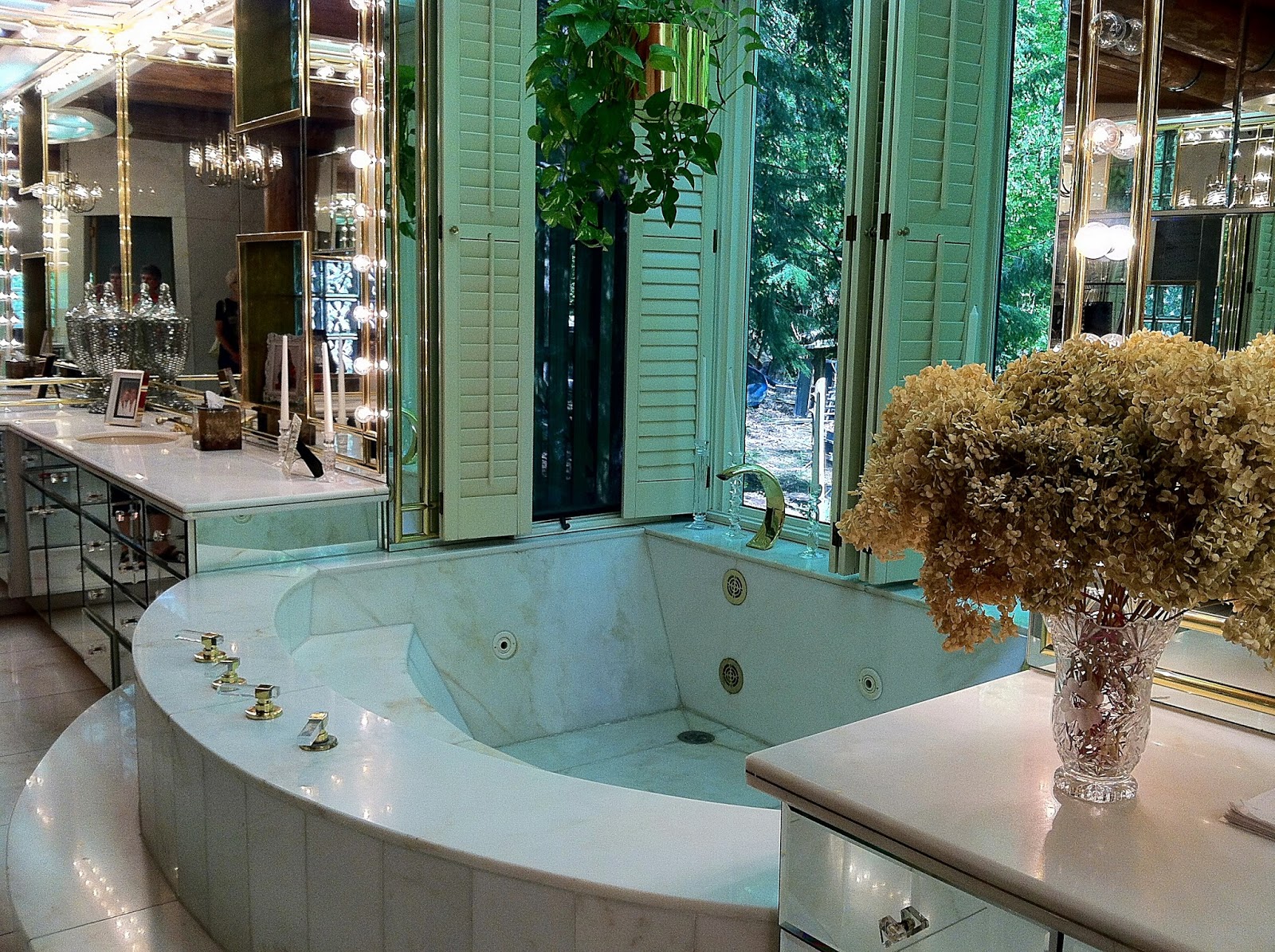 Where are Steve & Carol? Nashville Barbara Mandrell home