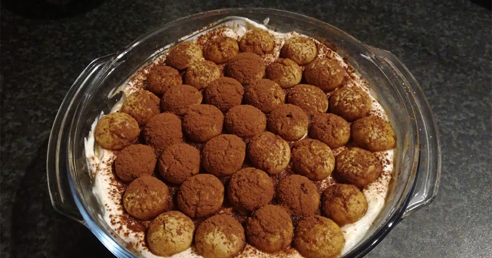 Mascarpone-Amaretto-Creme mit Himbeeren