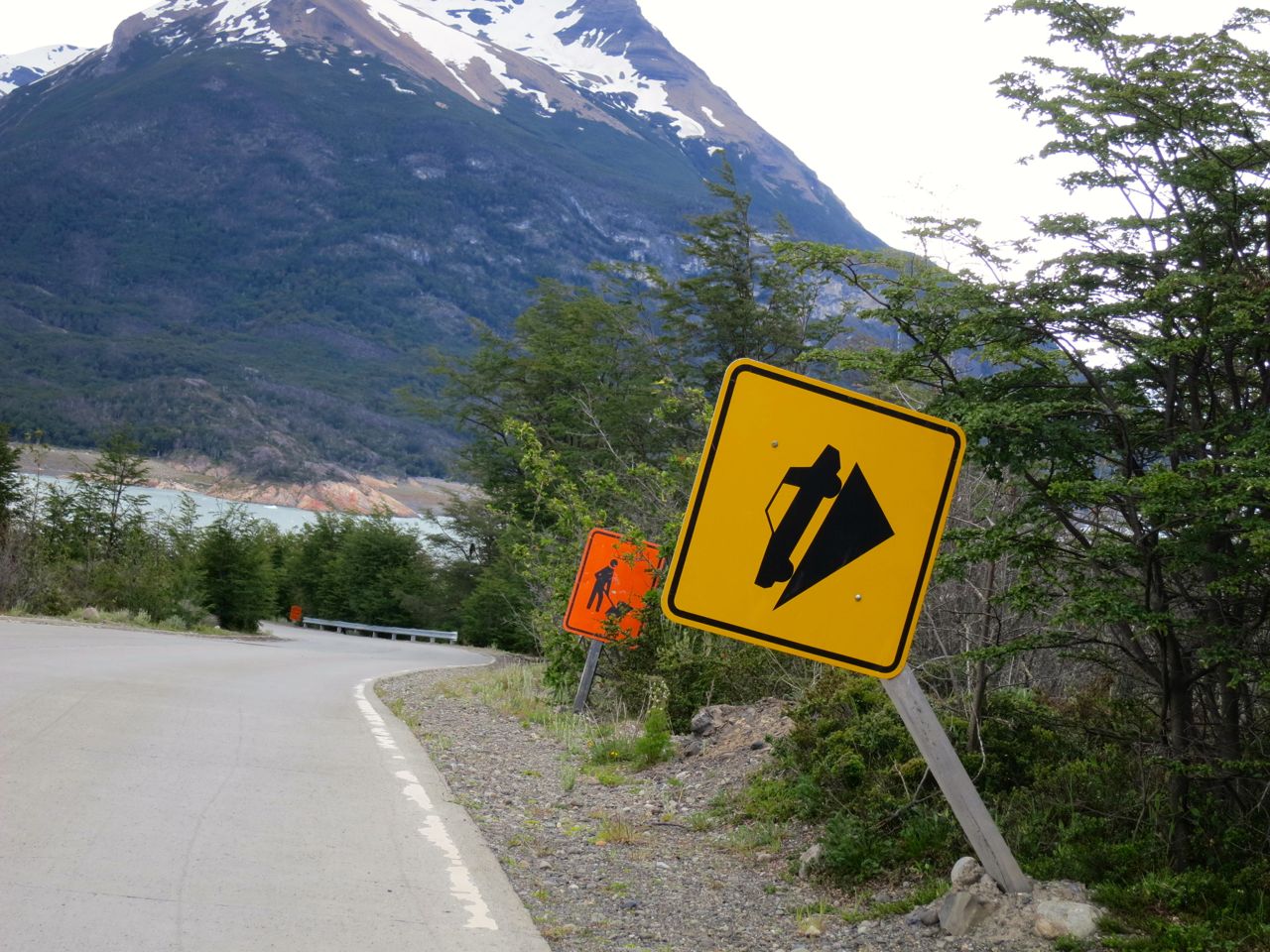 Baders On Tour: Strange signs from our trip……