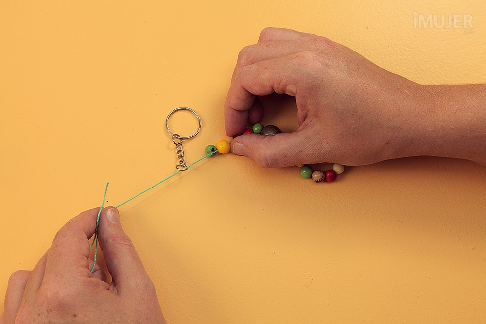 How to make handmade cool keychains - craft ideas