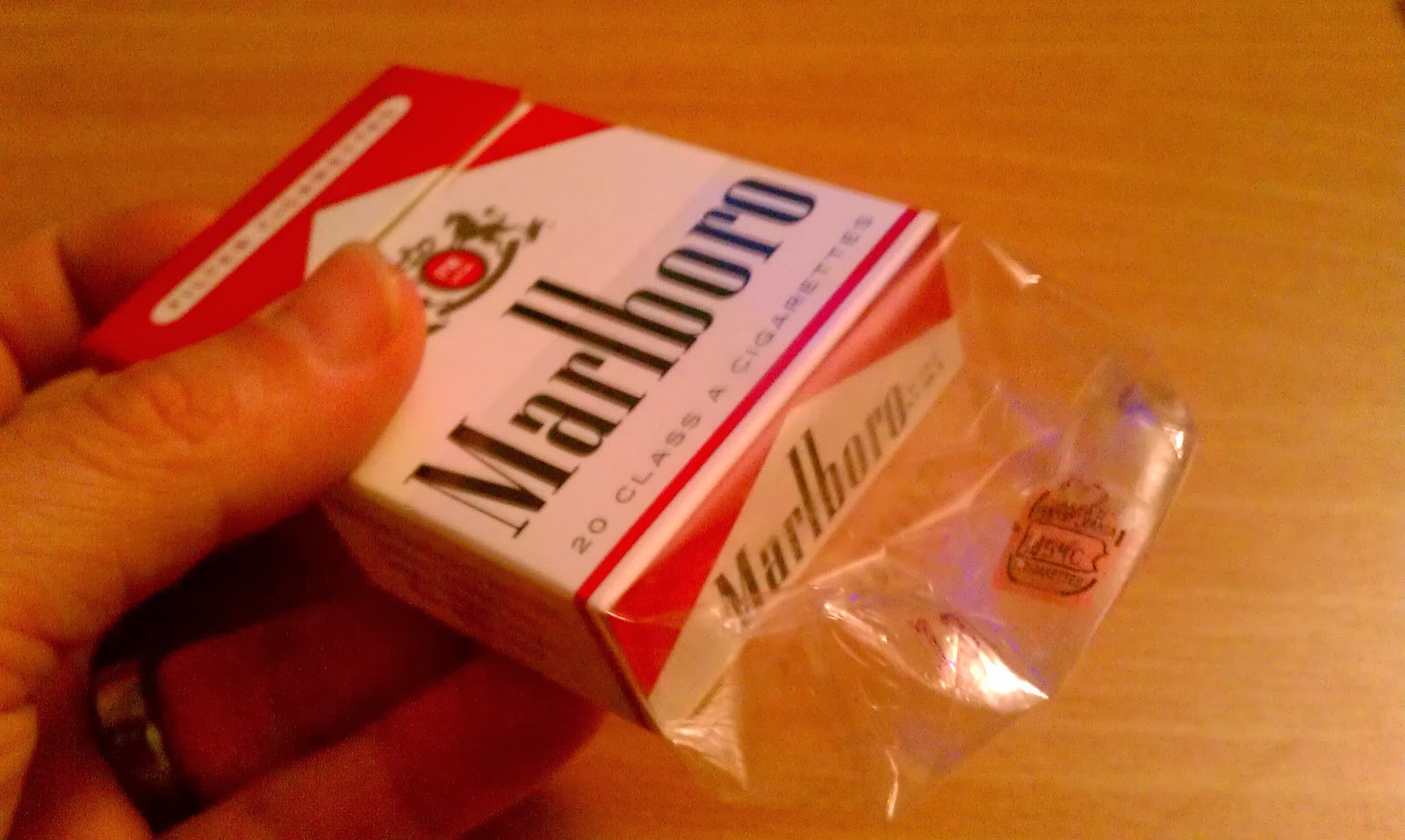Passion for Pot: Make a Cigarette Pack into a Bowl tutorial.
How To Draw A Pack Of Cigarettes