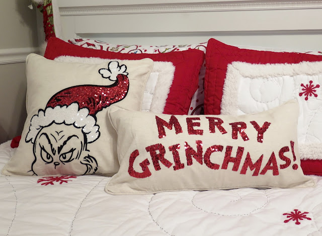 Life By The Pool. . .it's just BETTER!: Holiday Home Tour - The Grinch