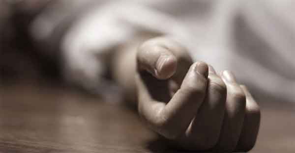 News, Kerala, State, Pathanamthitta, Death, Dead Body, Wife, Husband, Hospital,  Wife spends days with husbands dead body in Adoor