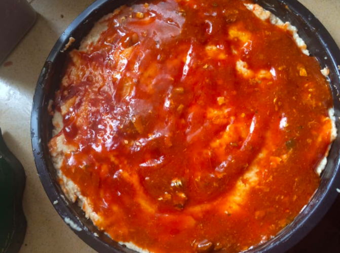 Resepi Pizza 5 Bahan Tanpa Oven, Guna Roti Keping Je!