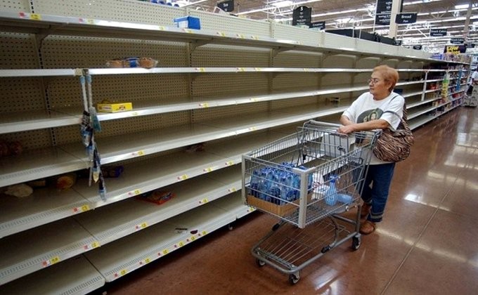 No-hay-productos-y-no-alcanza-el-dinero...-en-Venezuela-hacer-mercado-cuesta-Dios-y-su-ayuda-680x420.jpg