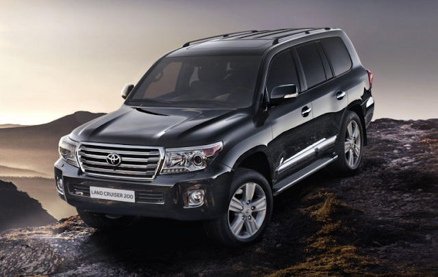 Toyota Land Cruiser 2020 Review, Pricing, and Specs - Car ...