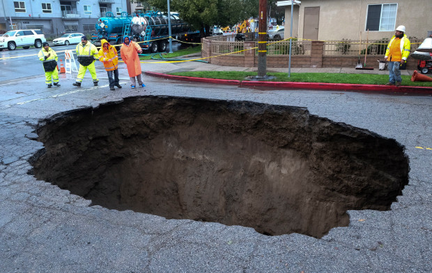 OROVILLE DAM UpDate!  Aptopix-california-storms1