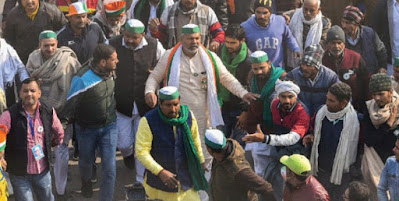 Tractor Parade LIVE Tractor Parade LIVE