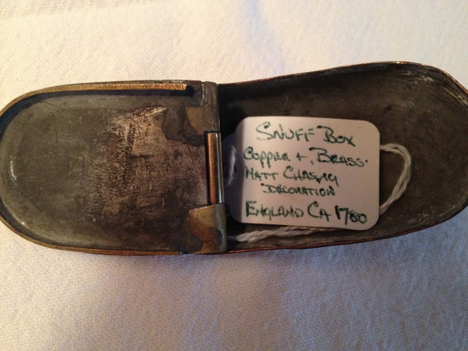 Antique Hunter English Snuff Box ca 1780