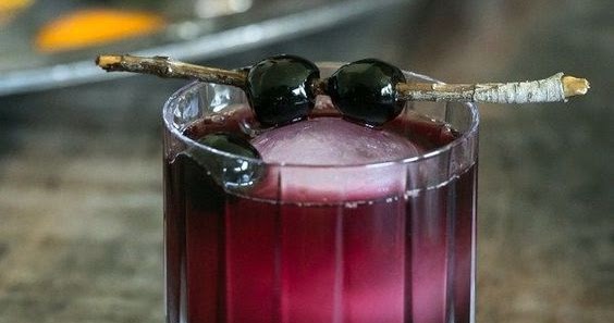 Red Moon Over Manhattan Cocktail Delicious Recipe Idea 