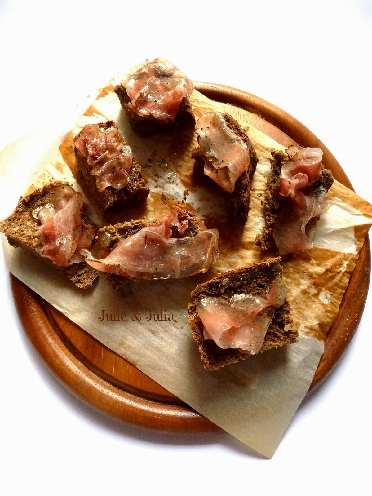 Julie & Julia esperimenti in cucina Crostini di pane nero con