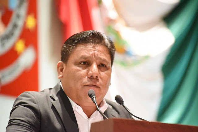 Exige diputado Tomás Basaldú completo funcionamiento del Centro de Salud de Pinotepa Nacional Exige diputado Tomás Basaldú completo funcionamiento del Centro de Salud de Pinotepa Nacional