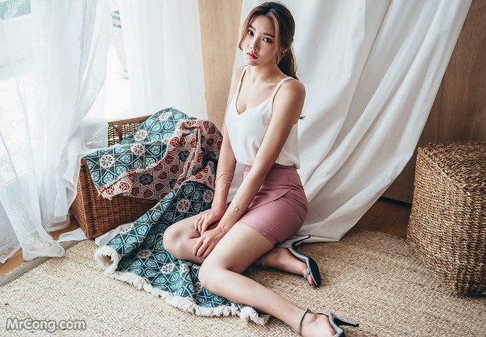 Beautiful Park Jung Yoon in fashion photoshoot in June 2017 (496 photos) photo 25-14