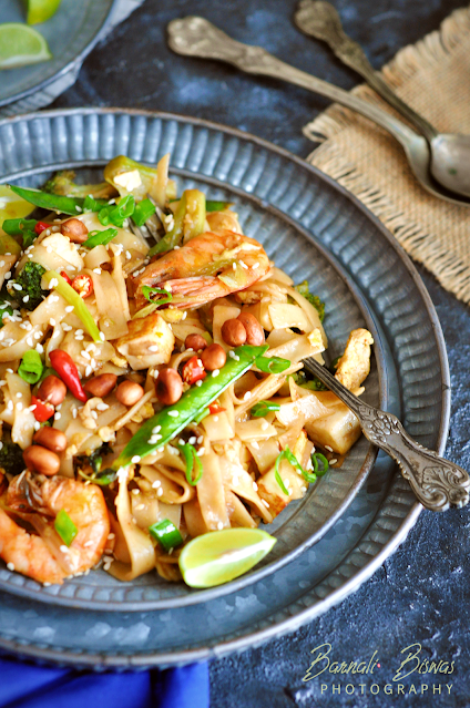 Pad Thai Noodles with Prawn and Tofu