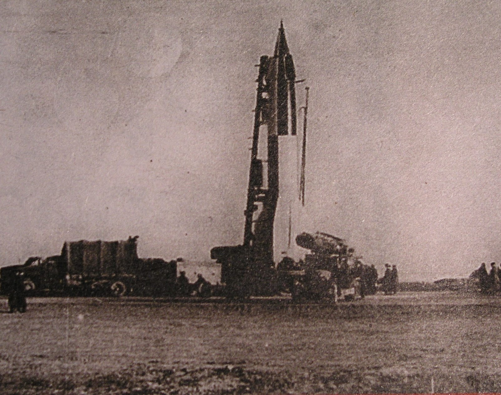 Создание первой баллистической ракеты. ФАУ-2 баллистическая ракета. Капустин Яр ракета р1. Баллистическая ракета р-1 Королев. Капустин Яр ракета р1 18.10.1947.