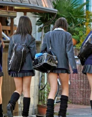 Kenapa Rok Sekolah di Jepang Pendek Manganimendroid