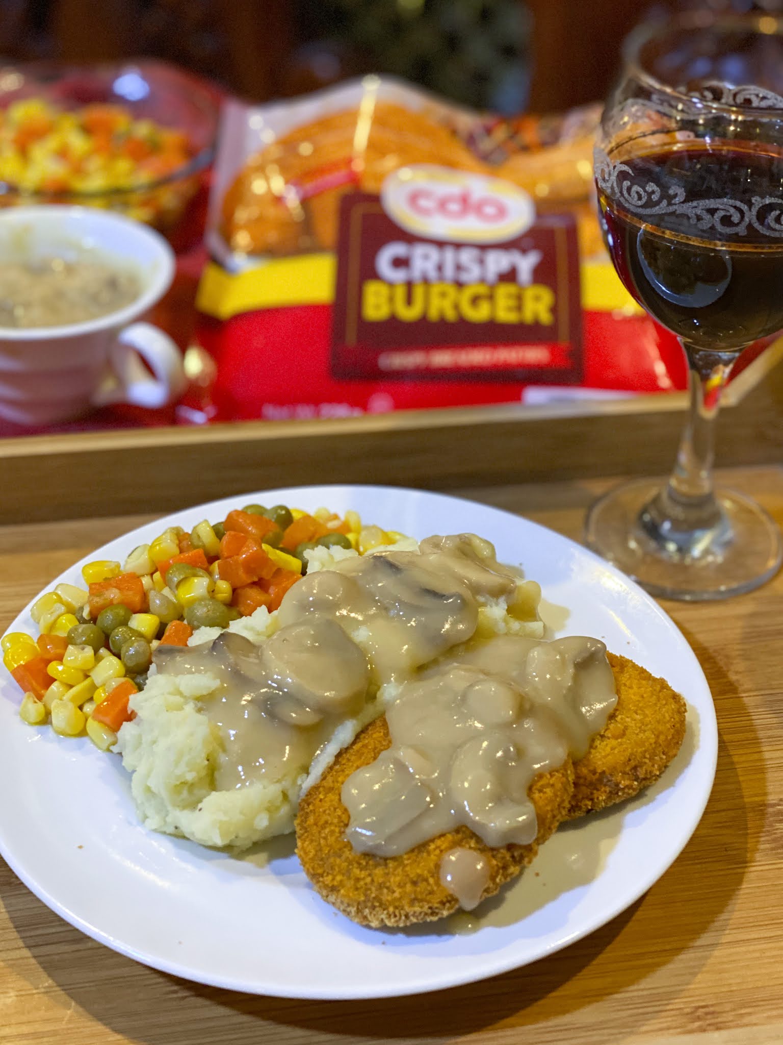 She's The Mom Crispy Burger Steak with Mashed Potatoes and Buttered