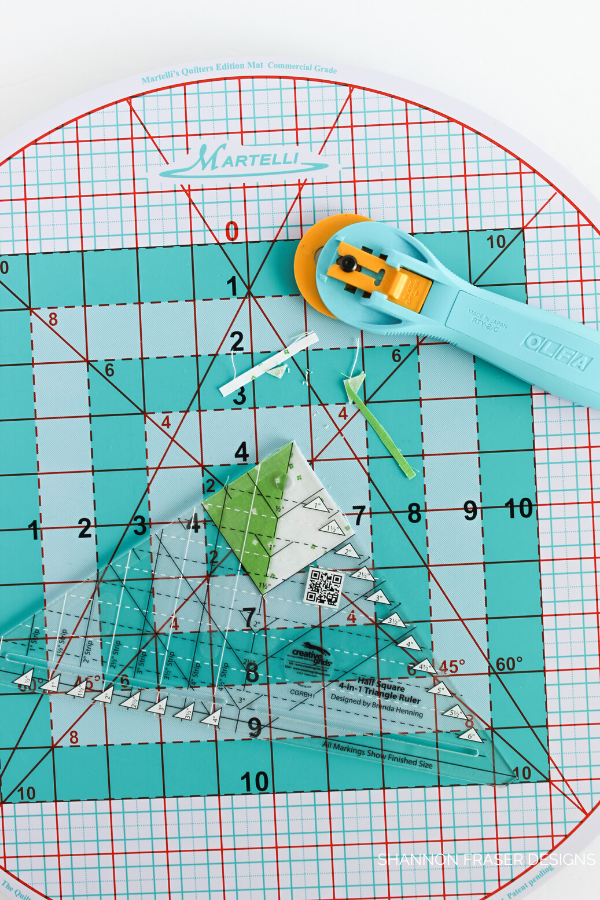 Shannon Fraser Designs Martelli Roundabout Cutting Mat A Modern