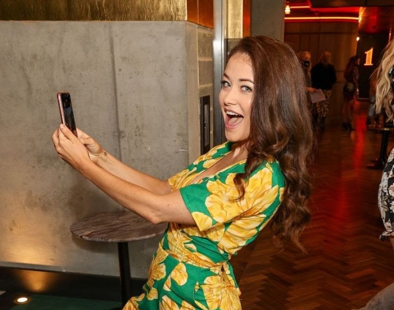 Jjess Impiazzi Clicks At Two By Two Overboard Vip Screening In Chelsea 18 Oct