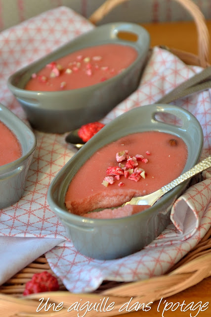 Semoule aux pralines roses 