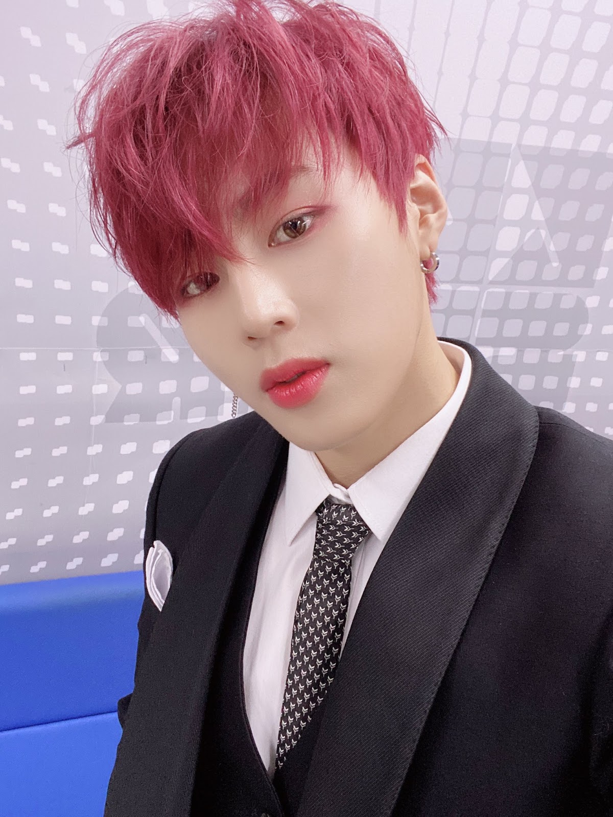 knetz were go crazy over singer ha sungwoon new hair color dream knetz were go crazy over singer ha sungwoon new hair color dream