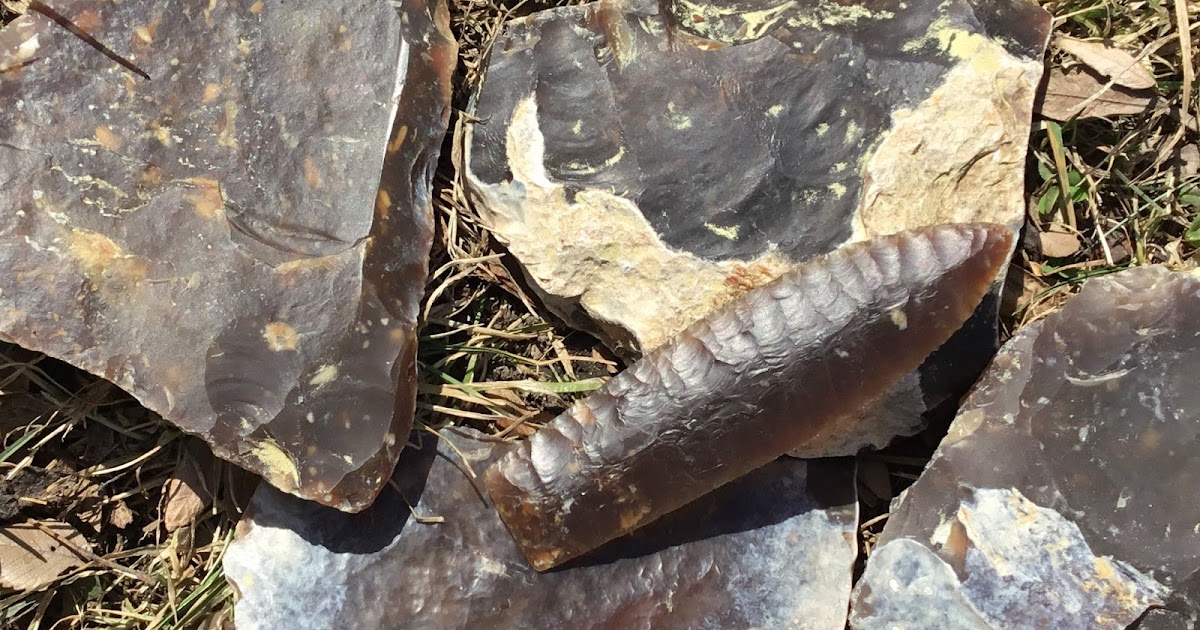 Nehawka Primitive Skills Knife River Flint