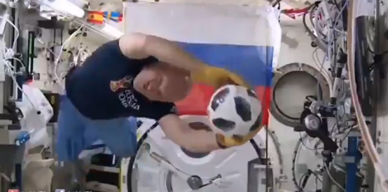 فيديو: بعد صاروخيته نحو مرمى منتخب المغرب.. كيف مازحت وكالة الفضاء الروسية “رونالدو”!