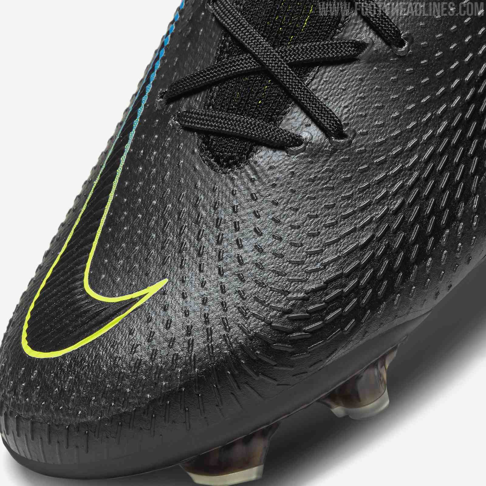 black phantom nike boots