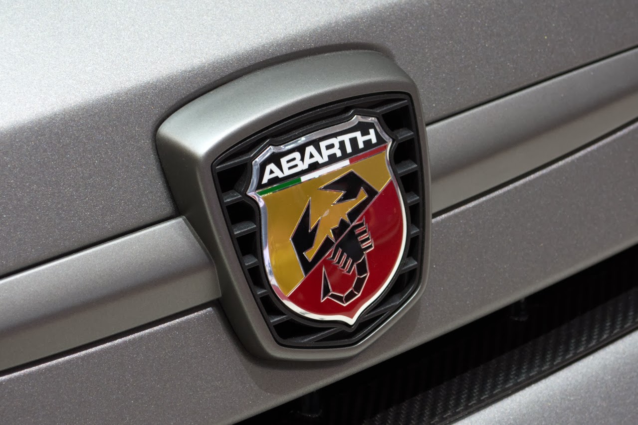 Abarth машина значок