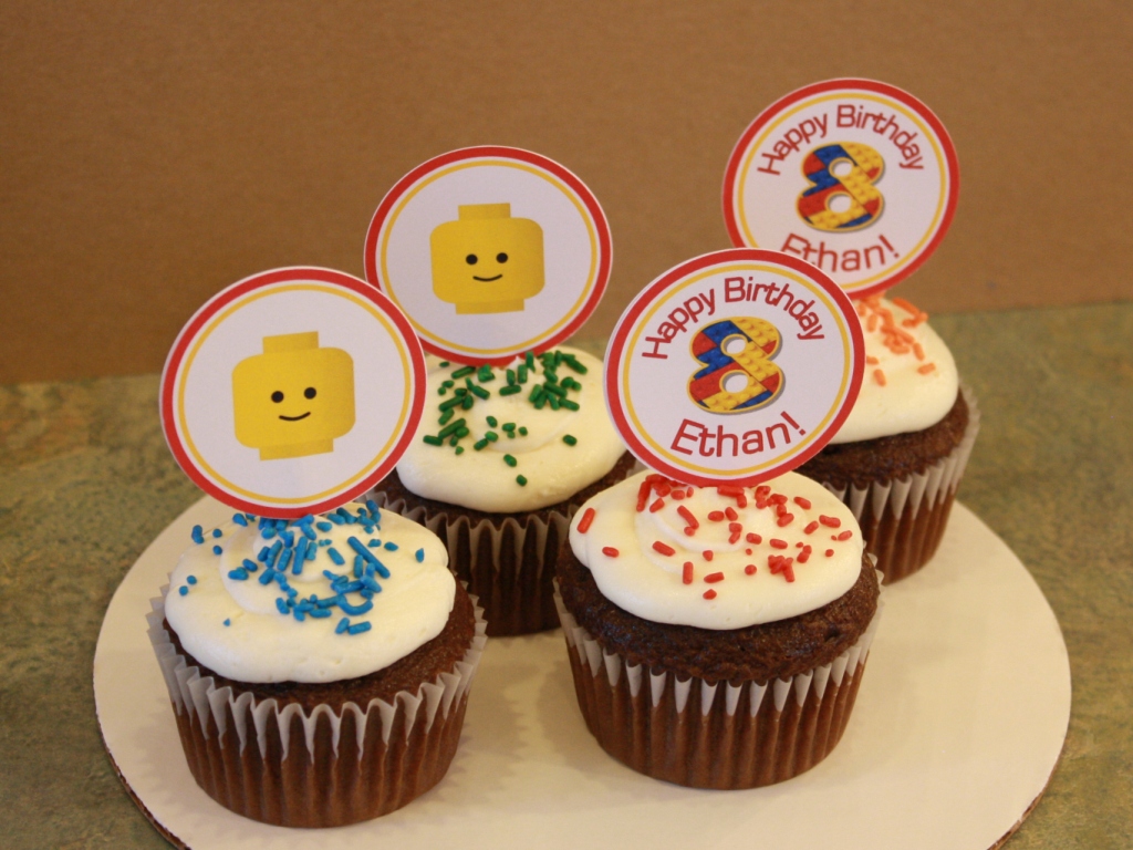 Party Cakes LEGO Themed Cupcakes