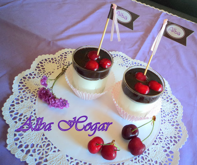 yogur griego con chocolate y cerezas alba hogar