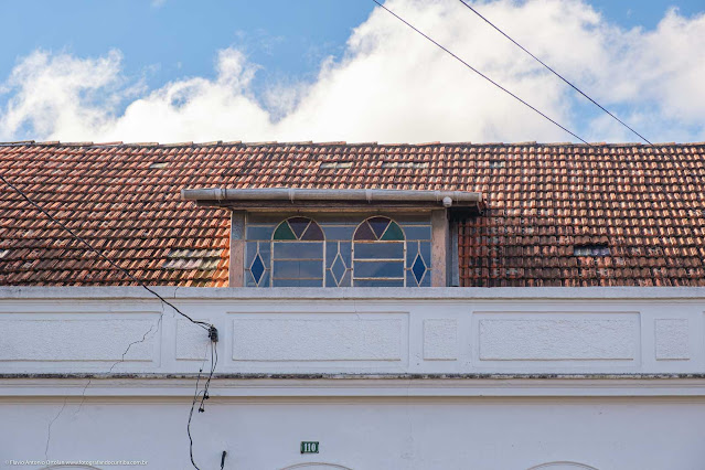 Uma casa na Iguaçu que é UIP - detalhe mansarda