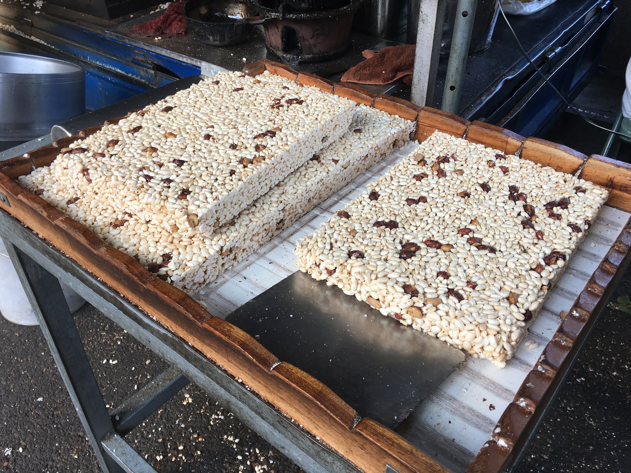 Puffed rice cake making process My Life Abroad