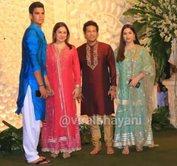 sachin tendulkar family photo