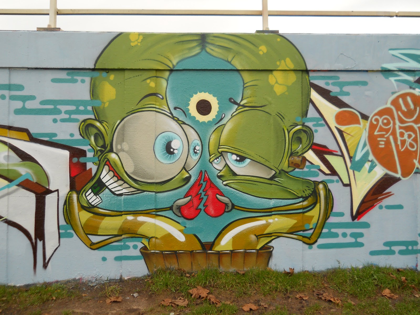 A bit more Bristol street art...around St Werburghs | Carvings with