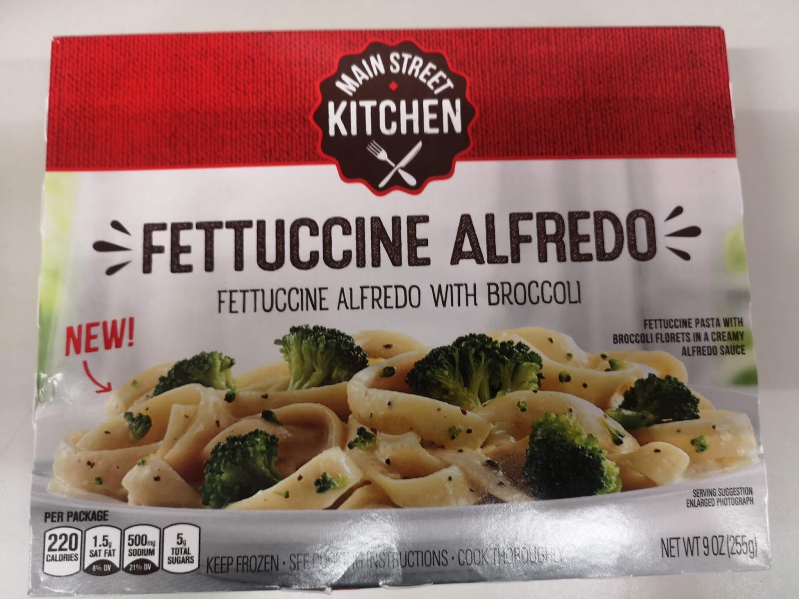 Main Street Kitchen Fettuccine Alfredo with Broccoli Frozen Entree