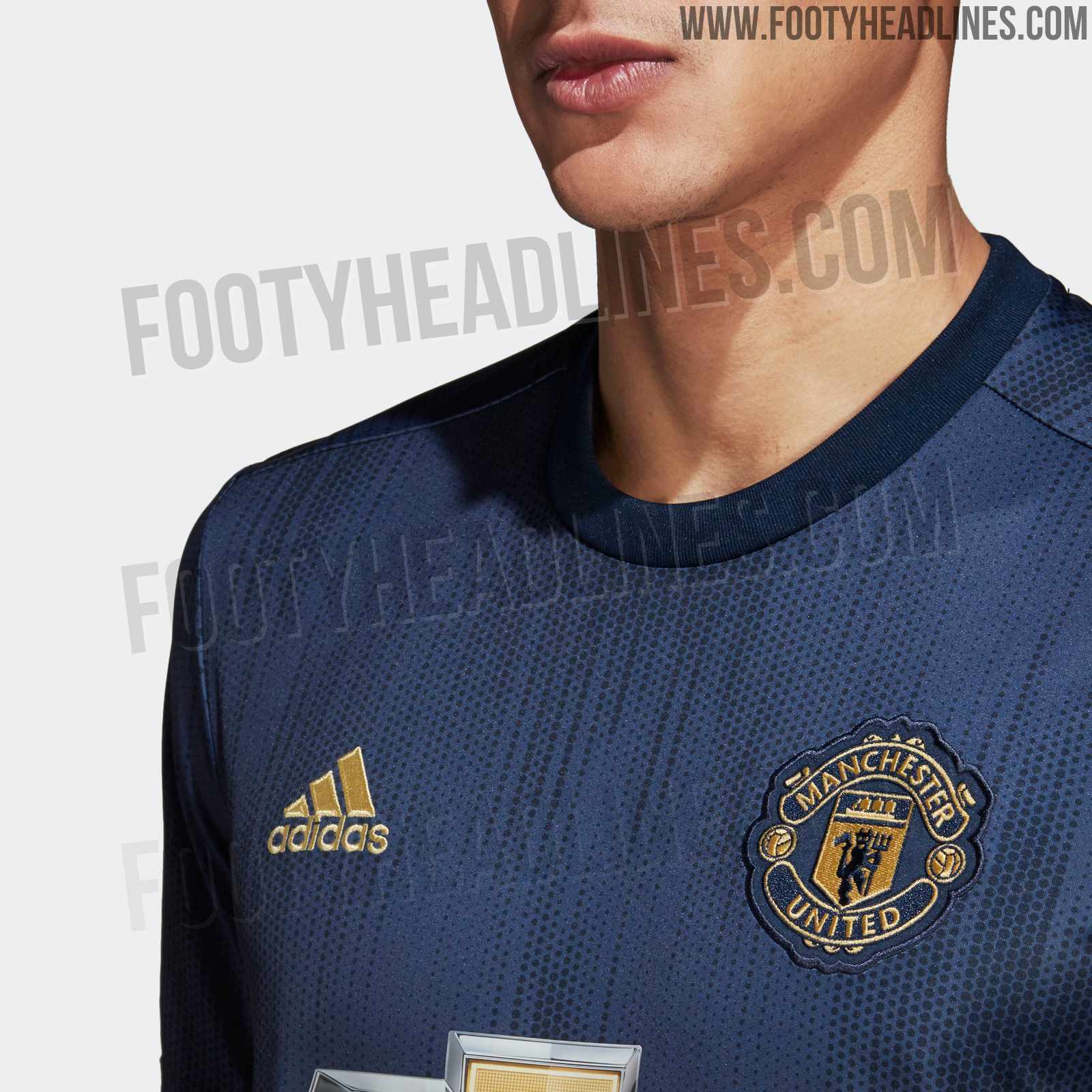 Купить форму манчестер. Manchester United third Kit 2018/19. Manchester adidas форма. Форма Манчестер United 2122.
