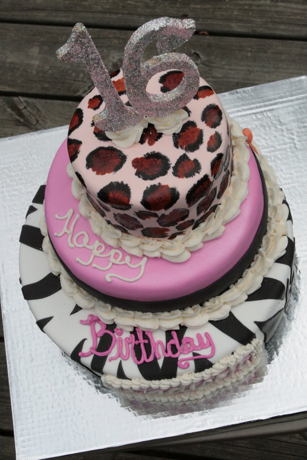 The Sweetest Things Madison Sweet 16 Cake